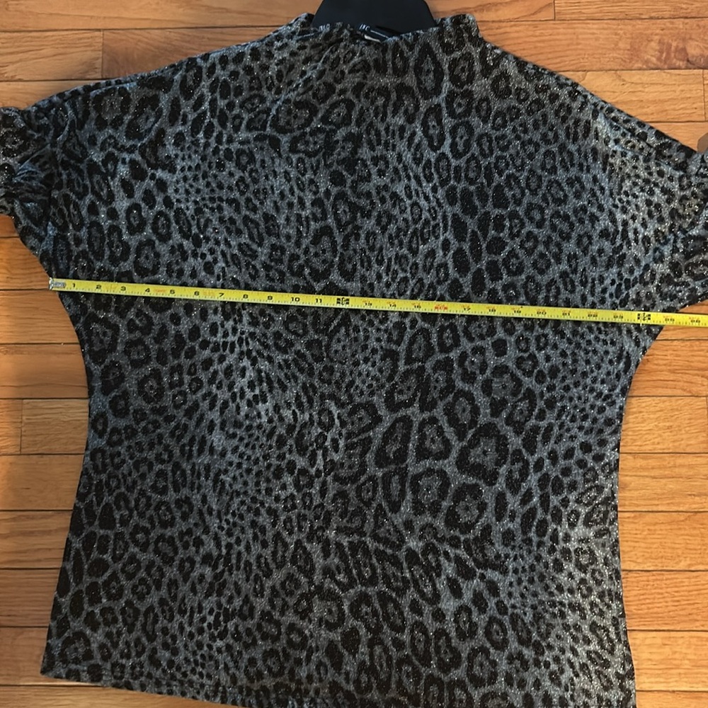 INC Animal Print Shimmer Lightweight Sweater Gray Silver Womens Plus Size XL - Picture 10 of 11